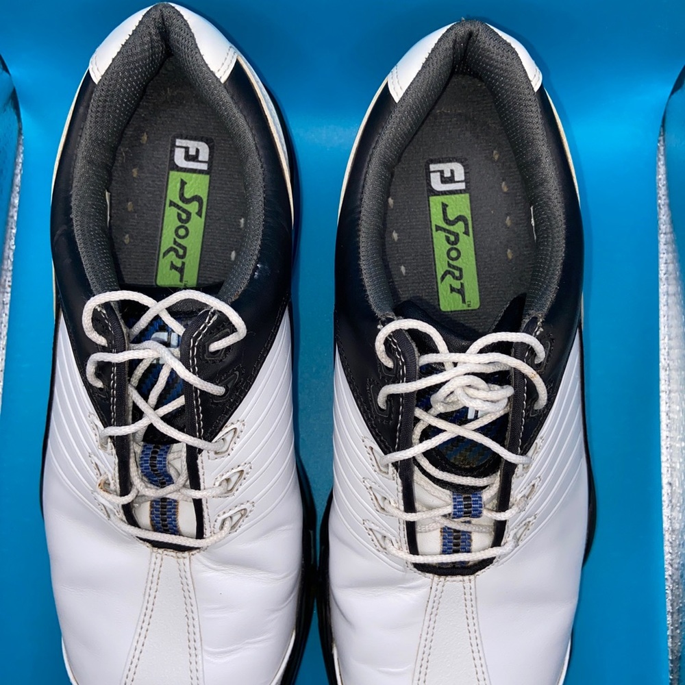 Men’s Footjoy Classics Tour Golf 9 M Shoes Leather 53139 Flex Zone. View 2